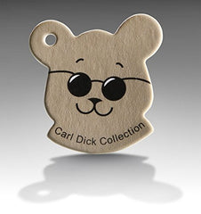 Carl Dick Husky plush material is flame-retardant and anti-allergic for safer play.