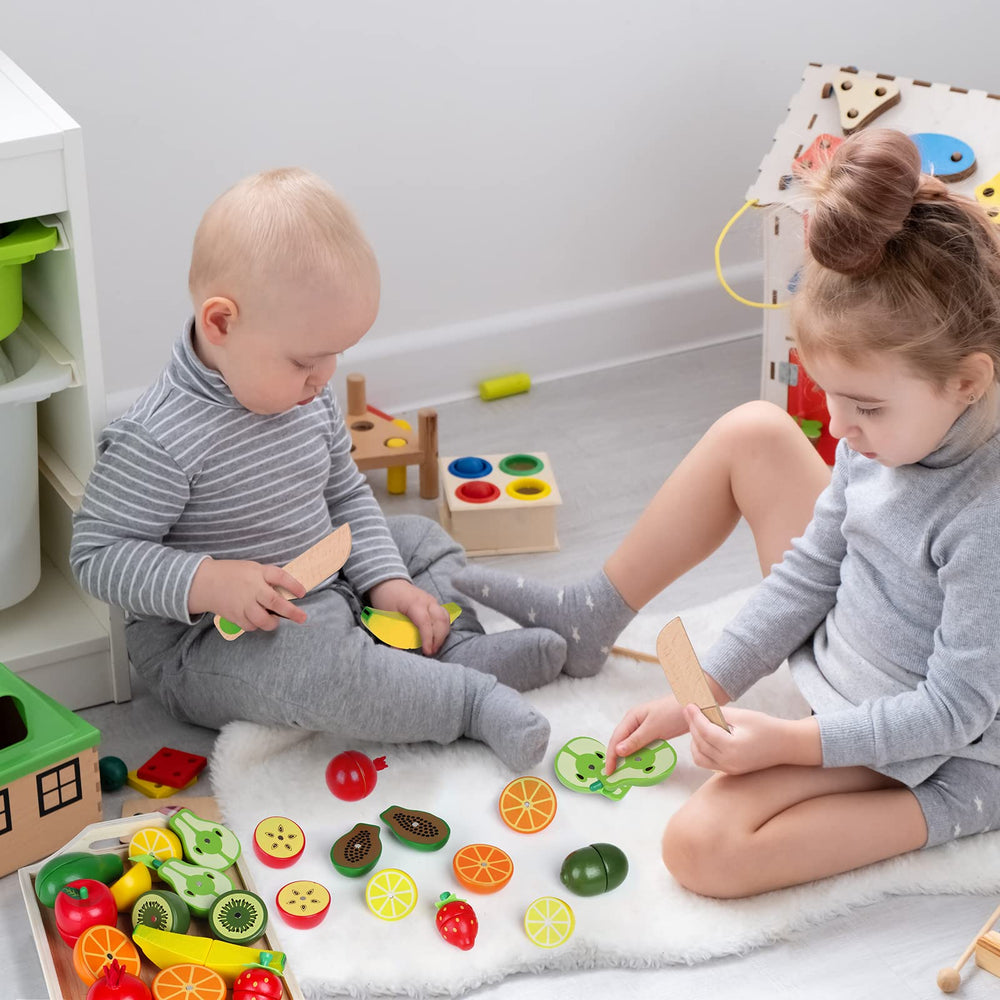 CARLORBO wooden pear for slice-and-serve pretend play.
