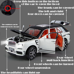Catovie Rolls-Royce Cullinan 1/24 rear view with lighted taillamps for night display