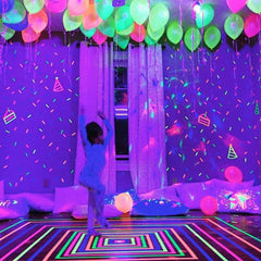 Inflated 12-inch CEAGGDY balloon ready to glow with LED light