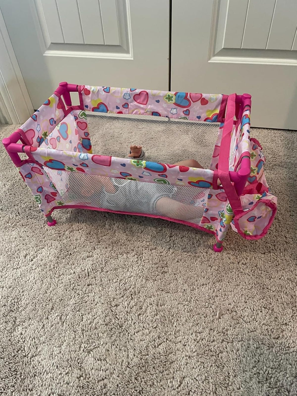 Chyyeerkidd doll crib in room setting for cozy play