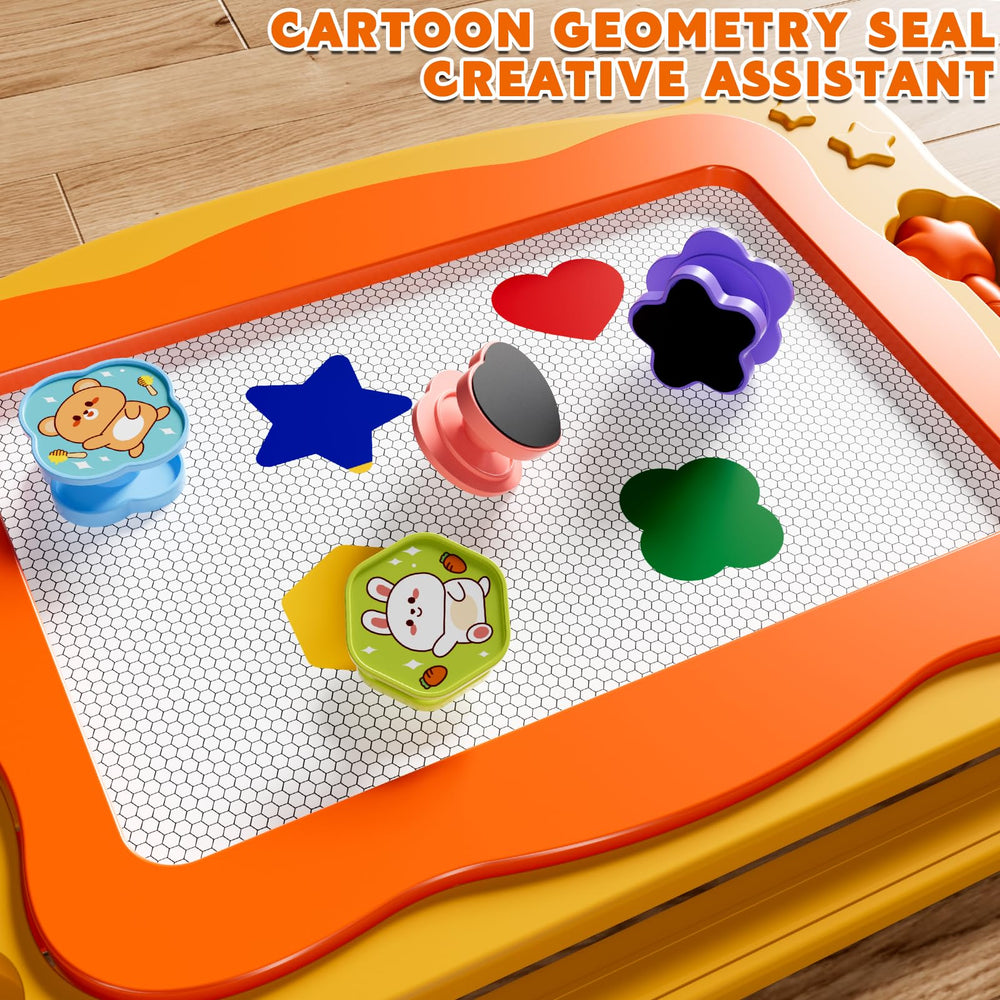 Ci Vetch portable design makes drawing fun during car trips and travel.