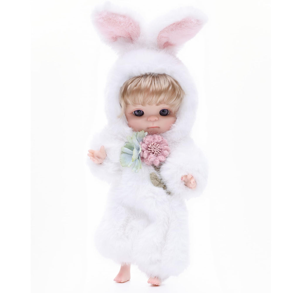 Cloveray Jojo 10-inch doll is lightweight for easy handling and travel