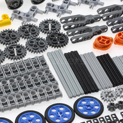 Cobers Technic connectors and universal joints demonstrating adaptable linkages for builds