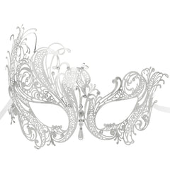 Coddsmz adjustable strap helps secure the plastic mask during events