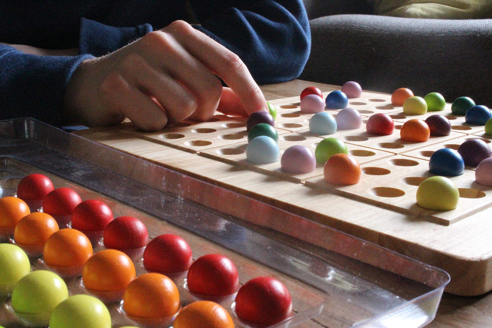 ColorKu compact board and pieces weigh about 3.8 pounds for easy transport.