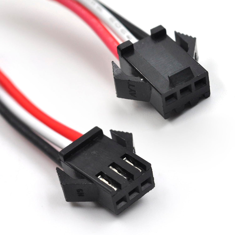 Coonyard SM-3P connector battery image highlights secure plug-and-play compatibility.