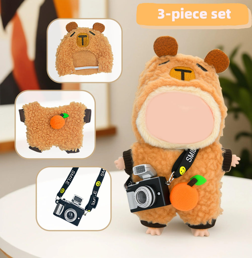 Coruja 17cm doll compatibility demonstrates easy dressing with a proportional, secure fit.