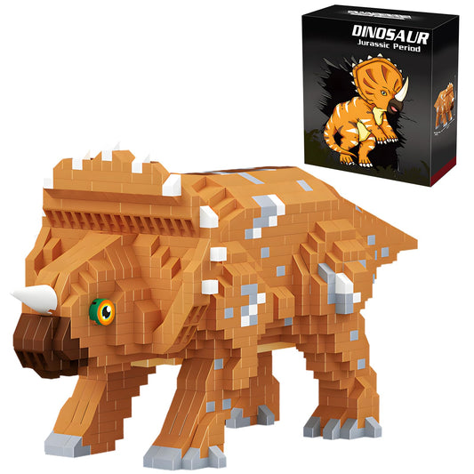 CSNRHG Triceratops building blocks front view for immersive construction fun.