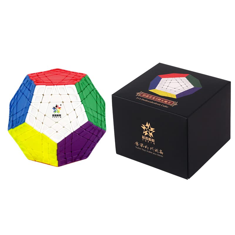 Cuberspeed YuXin Gigaminx stickerless 12-sides in-hand for comfortable practice solves.