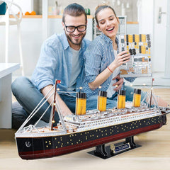 CubicFun Titanic detailed craftsmanship close-up highlighting precision.
