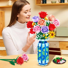 CUBIMANA exclusive foliaged vase with narrow mouth for graceful blooms.