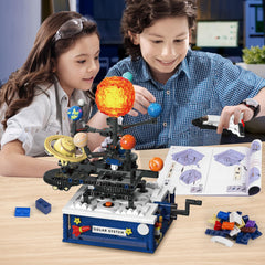 CUBIMANA gift-ready packaging highlights educational value for kids