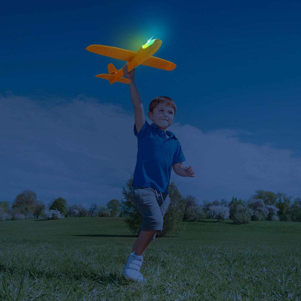 CUKU night friendly glider with LED light ideal party favors