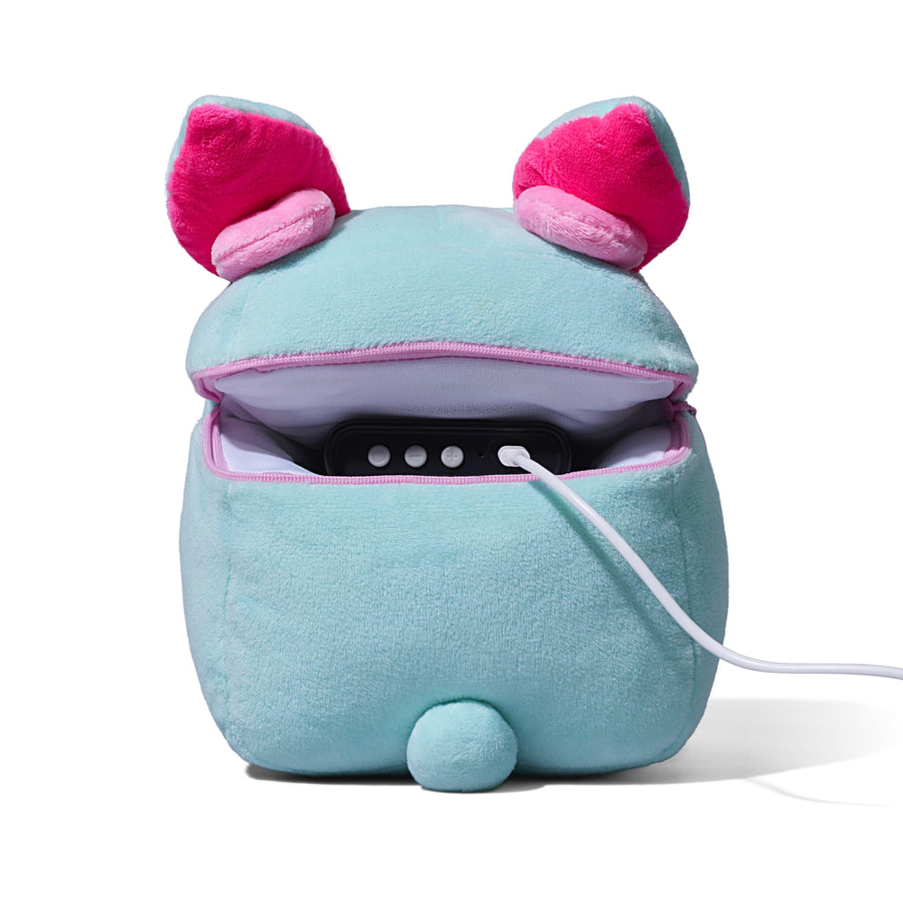 CURIO rechargeable battery powering long-lasting play sessions.