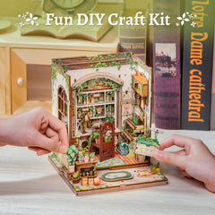 CUTEBEE Book Nook Kit tiny decor enhances bookshelf appeal.