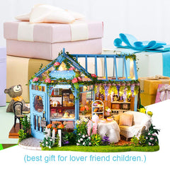 CUTEBEE Dust-proof design helps preserve mini interiors