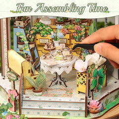 CUTEBEE Windsor Flower House sofa and scene layout for storytelling displays