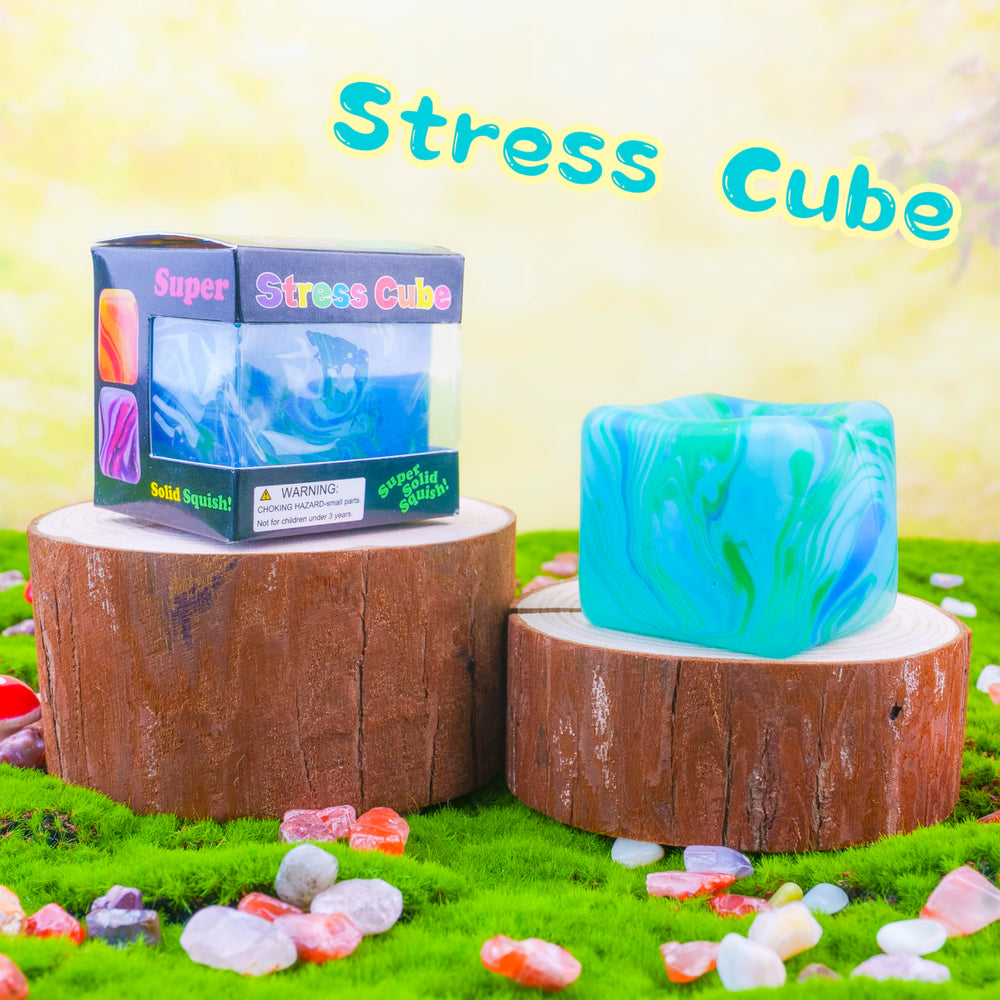 CYICTOY compact stress cube: easy to carry in bags.