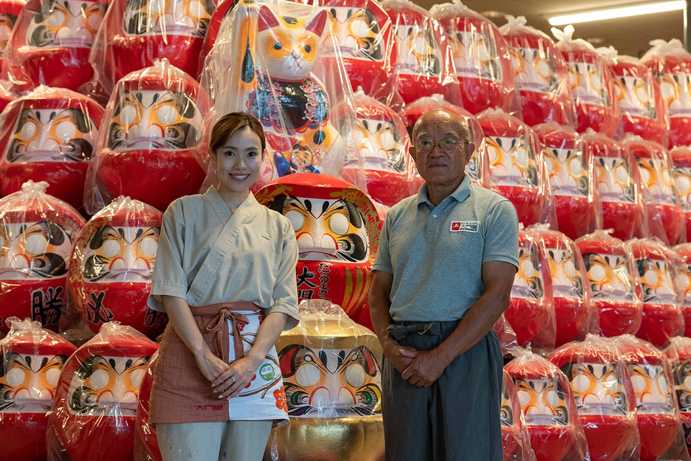 Daimonya Daruma Doll packaging makes a thoughtful gift option.