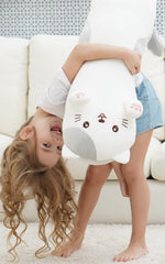 Dalmao machine-washable plush pillow stays soft after washing.