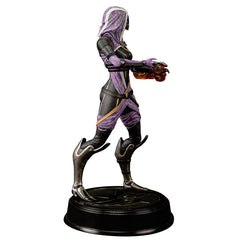 Detailed Tali Zorah statue from Dark Horse Comics with sturdy base.