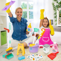 deAO Kids Cleaning Set duster for dusting pretend rooms with ease.