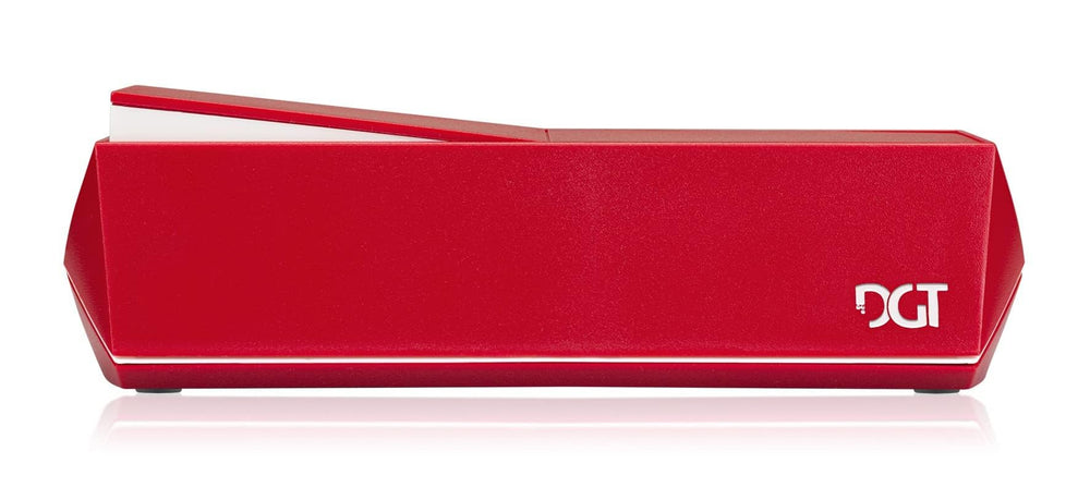 DGT 2500 compact dimensions and 320 g weight ideal for board use and travel