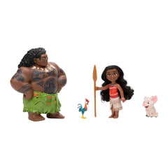 Disney Princess Moana Maui petite set doll oar prop for pretend voyages.