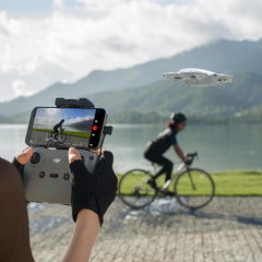 DJI Neo two-way charging hub extends flight time across batteries.