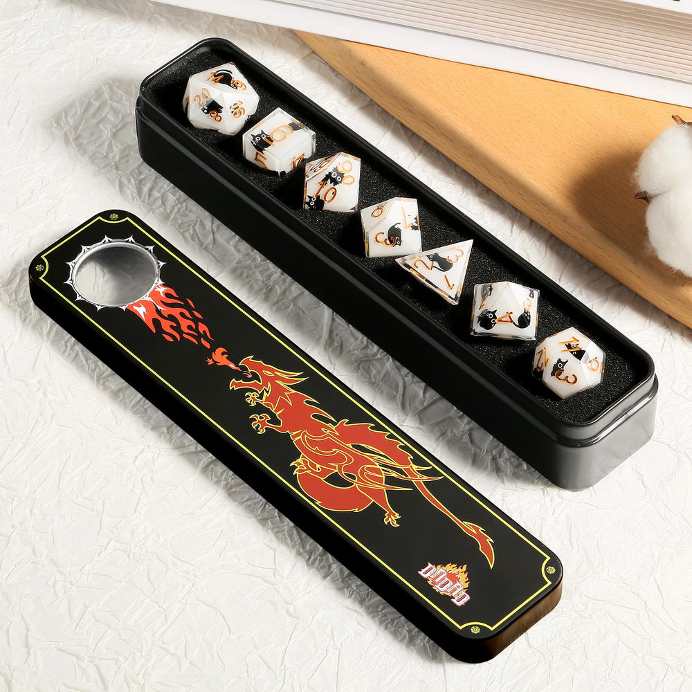 DNDND crystal-clear dice faces for easy readability during rolls
