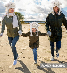 DolliBu inner fleece detail highlights soft warmth.