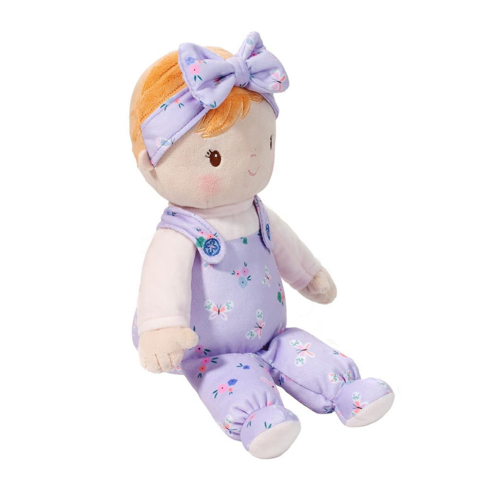 Douglas Willa garden-imaginative-play invites nurturing pretend routines