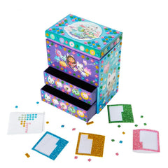 DreamWorks Gabby’s Dollhouse top-opening mirror for easy styling checks.