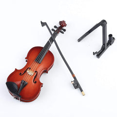 Dselvgvu red velvet lined case protects the violin replica.