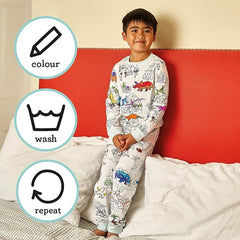 Reusable coloring kit keeps playtime sustainable and mess-contained.