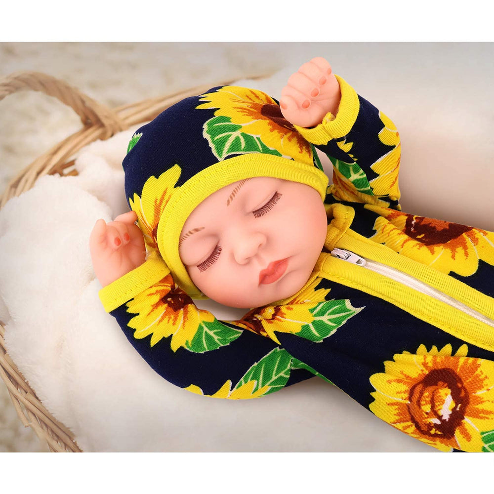 Ecore Fun doll hat adds cute warmth to pretend play