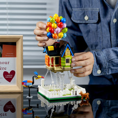 ENJBRICK Up Balloon House instruction card guiding kids safely through steps.