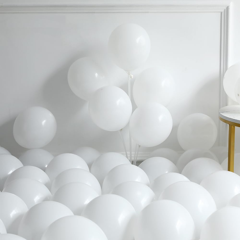 Eopelsm sports-themed setup creates a photo-worthy backdrop for touchdown moments