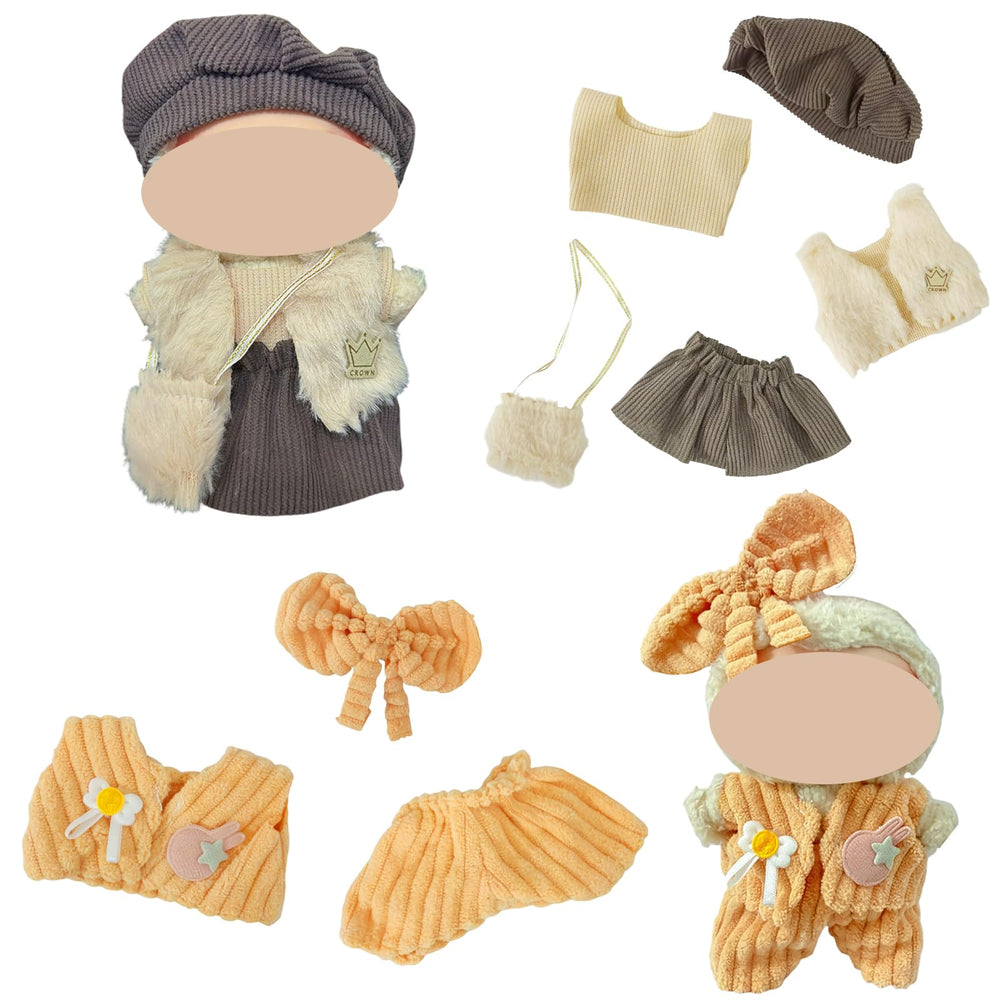 Ezcora play-display setup featuring outfits on a 17cm doll collection.
