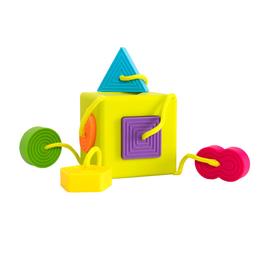 OombeeCube full product view for on-the-go learning.