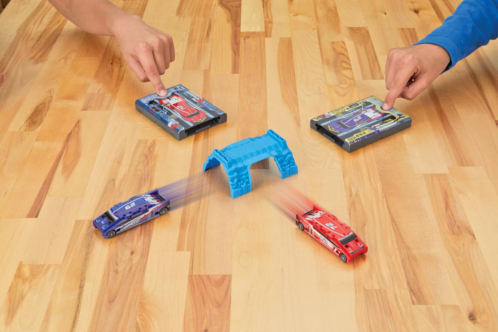 FLAT 2 FAST playset contents show a complete DIY stunt course