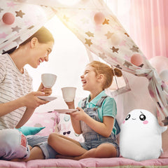 FRSHALOUIS Ghosty in a Halloween scene sparks imagination.
