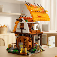 FUNWHOLE modular compatibility supports expansion with other brick sets.