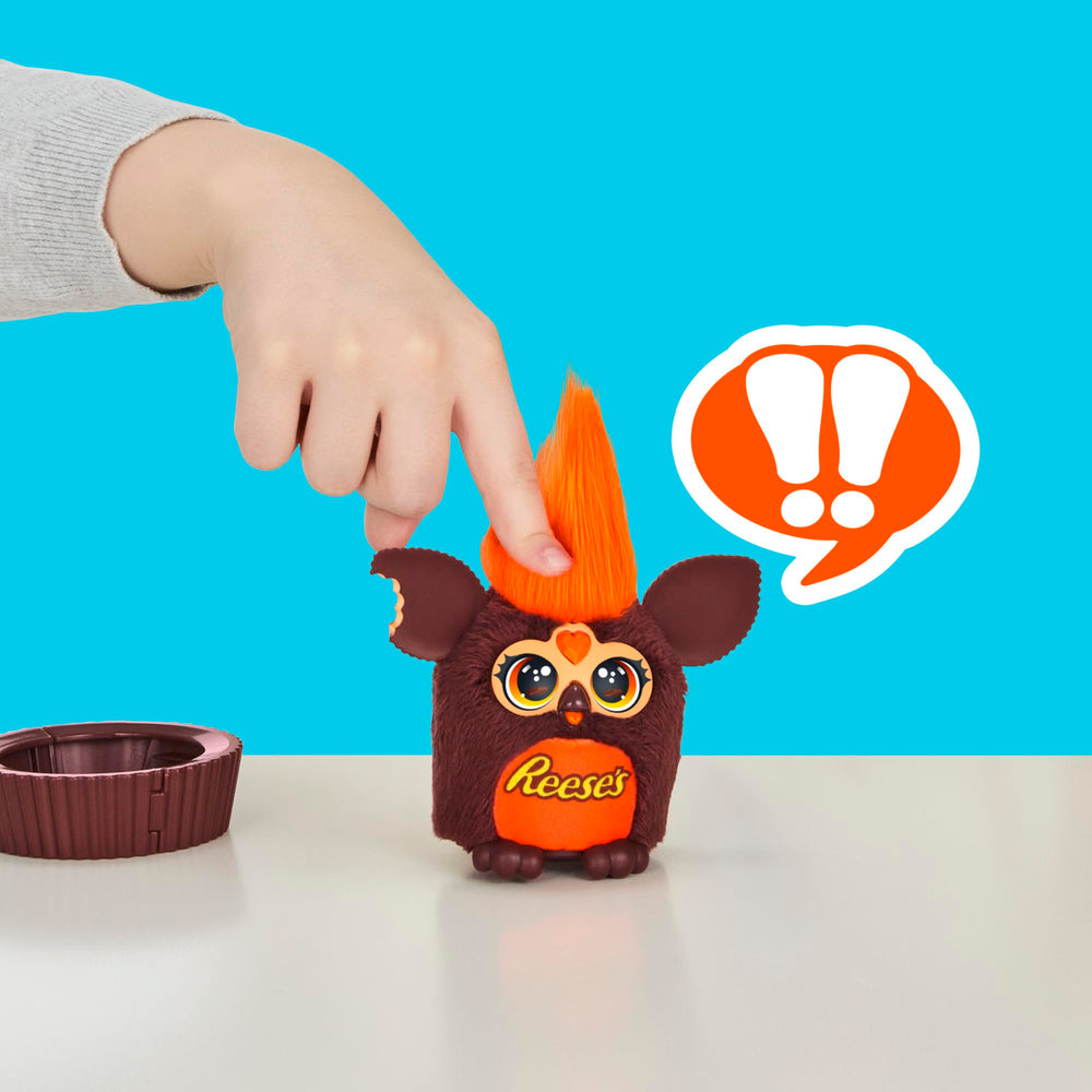 Furby Furblets pairs with other Furblets for duet music.