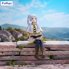 Furyu Frieren front view highlights pose and likeness.