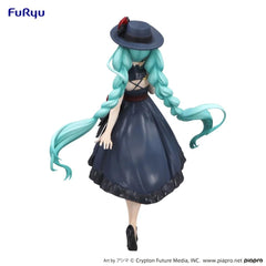 Furyu Hatsune Miku Trio-Try-iT figure, close-up detail, turquoise braid and rose hat