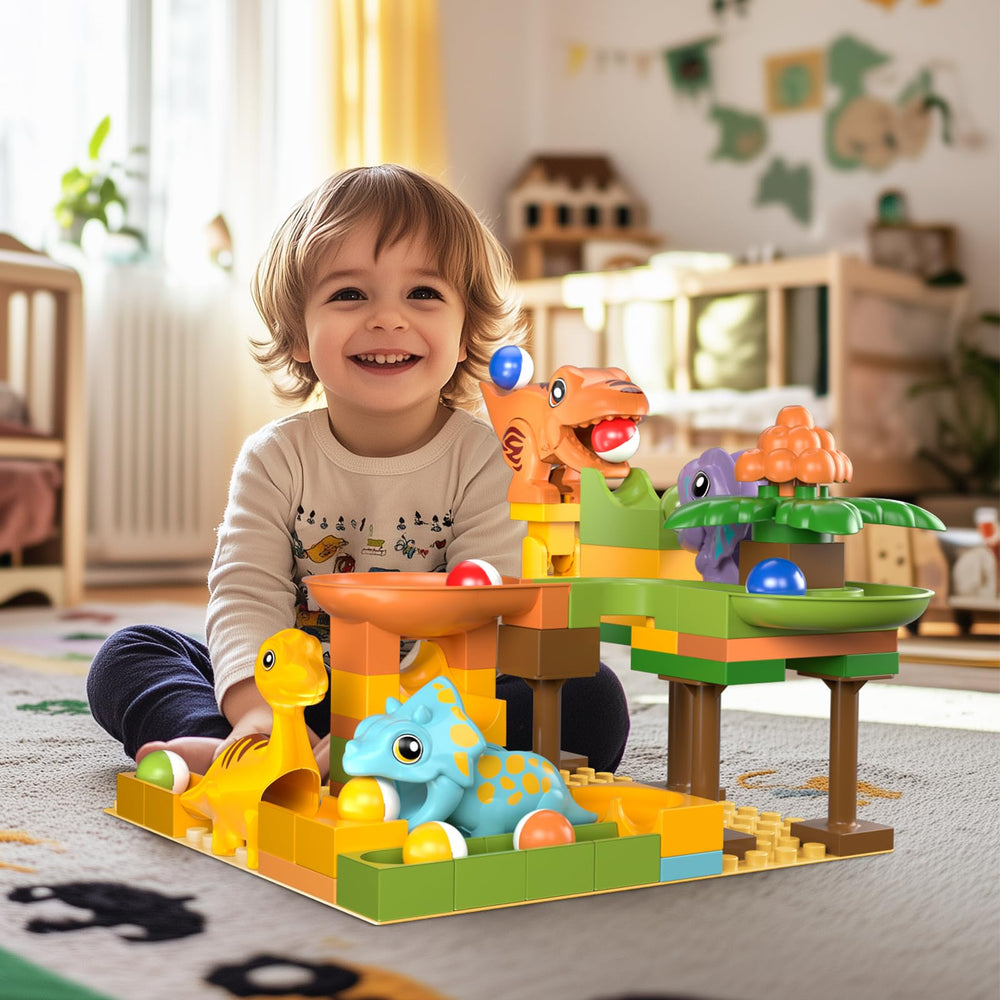 Fygurso marble tracks show dynamic angles for problem-solving challenges