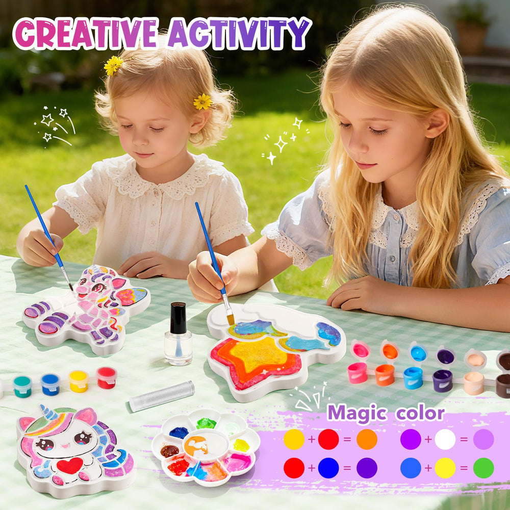 Gadetouq Unicorn Castle Design: imaginative decor or play scenes.
