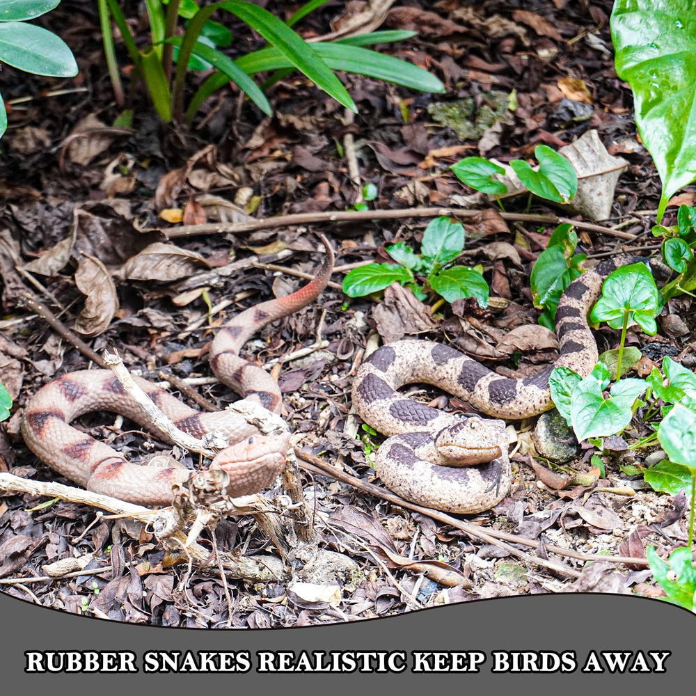 Gelabur soft rubber snakes close-up highlights lifelike texture for immersive play.